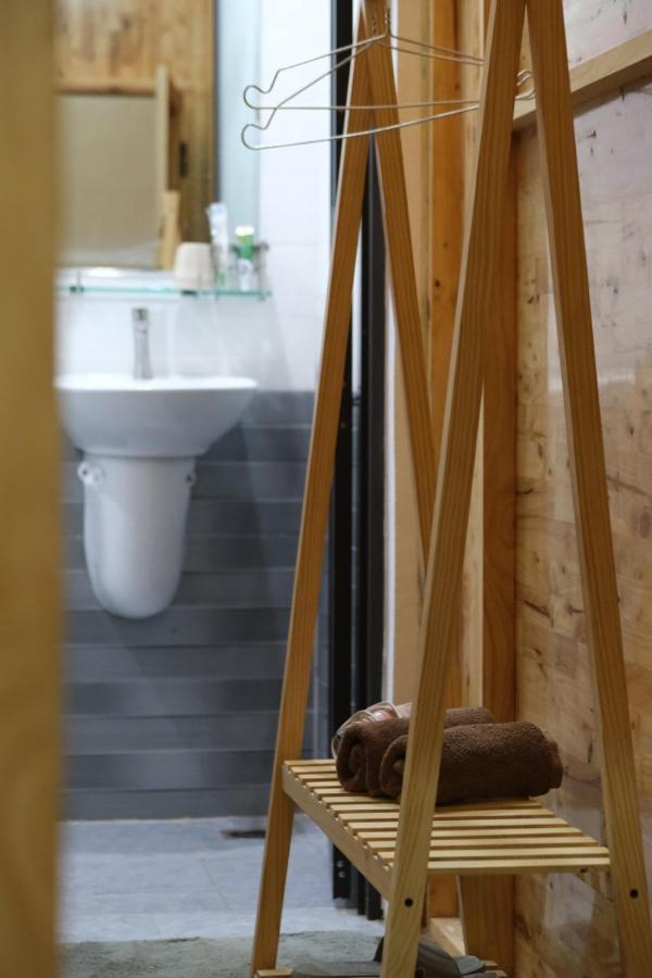 Big Măng Đen Hostel Kon Von Kla Ngoại thất bức ảnh